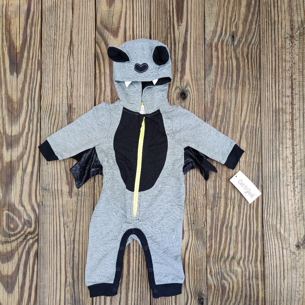 0-3 months Cat & Jack One Piece Bat Bodysuit Costume